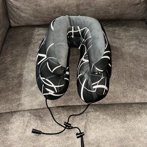 Cabeau travel neck pillow size adult